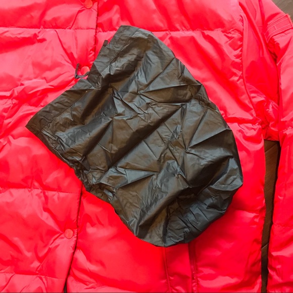 TOMMY HILFIGER Reversible Hooded Puffer - Picture 13 of 13